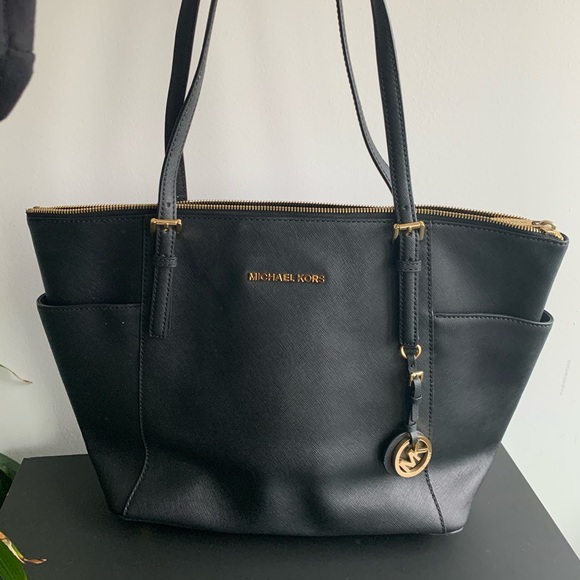 michael kors work bag